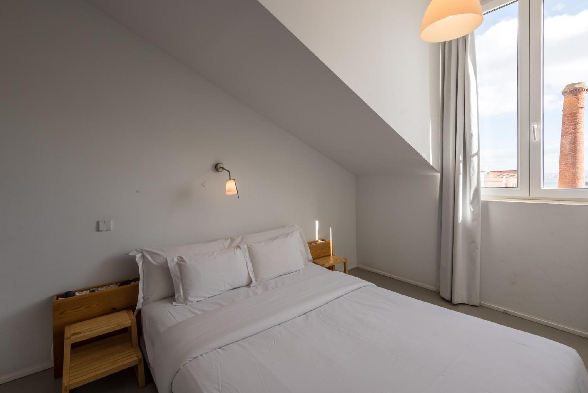 Alfama - Lisbon Lounge Suites Bagian luar foto