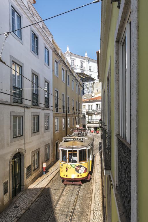 Alfama - Lisbon Lounge Suites Bagian luar foto